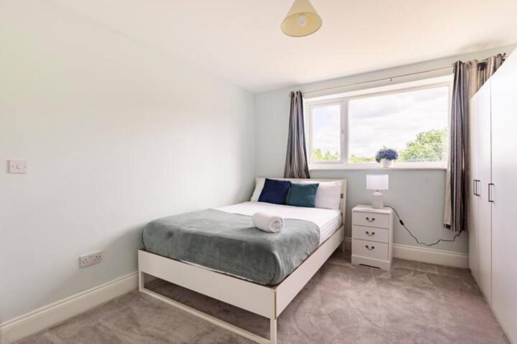 Apartment Overbury Lodge, Birmingham With Free Parking