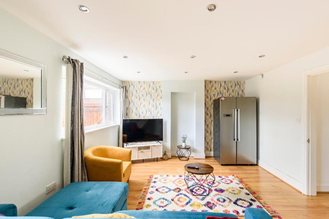 Overbury Lodge, Birmingham With Free Parking