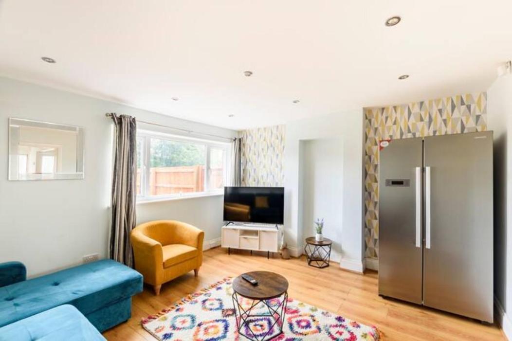 Apartment Overbury Lodge, Birmingham With Free Parking